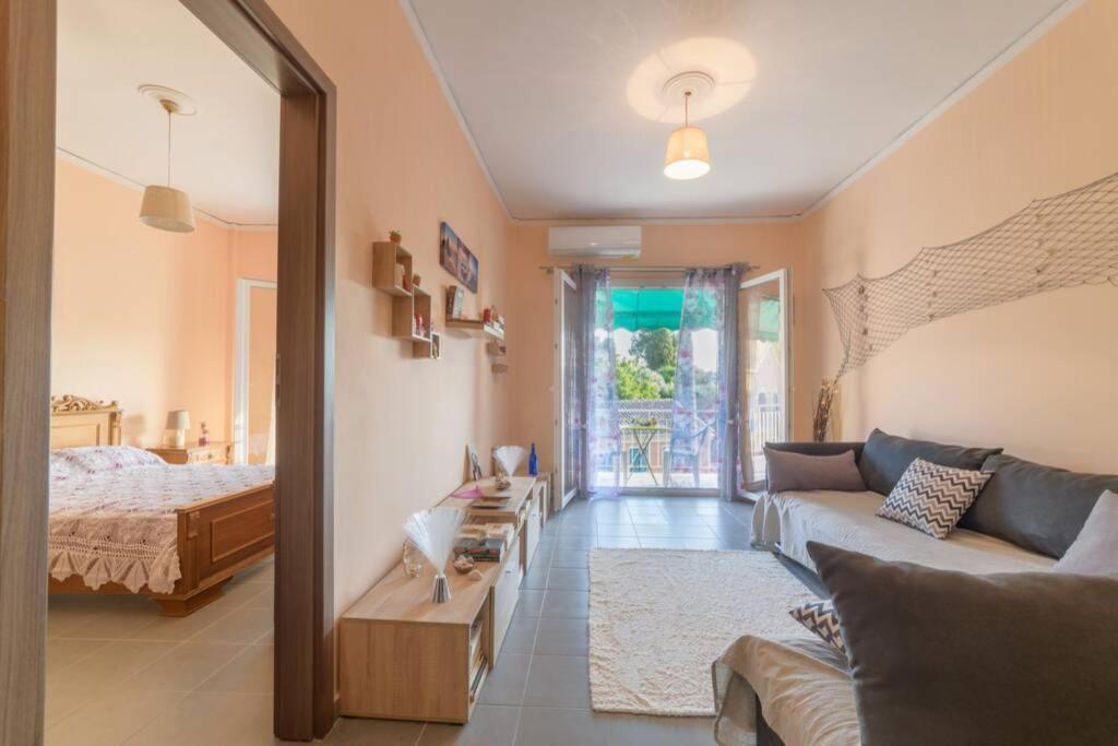 Bright Newly Renovated Apt Near Beach & Center+Ac Anemomylos Bagian luar foto