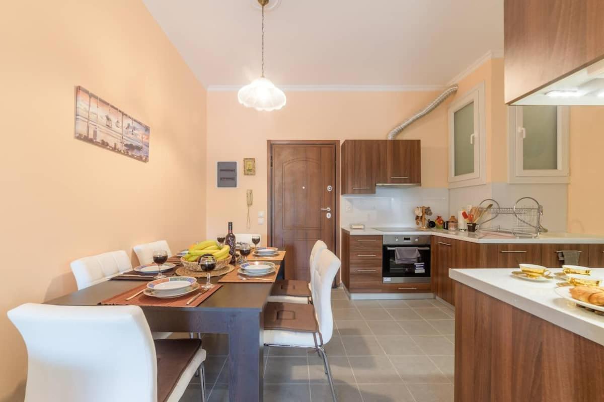 Bright Newly Renovated Apt Near Beach & Center+Ac Anemomylos Bagian luar foto